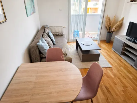Izdavanje, jednosoban stan, 40m², Novo naselje, Novi Sad - image 3