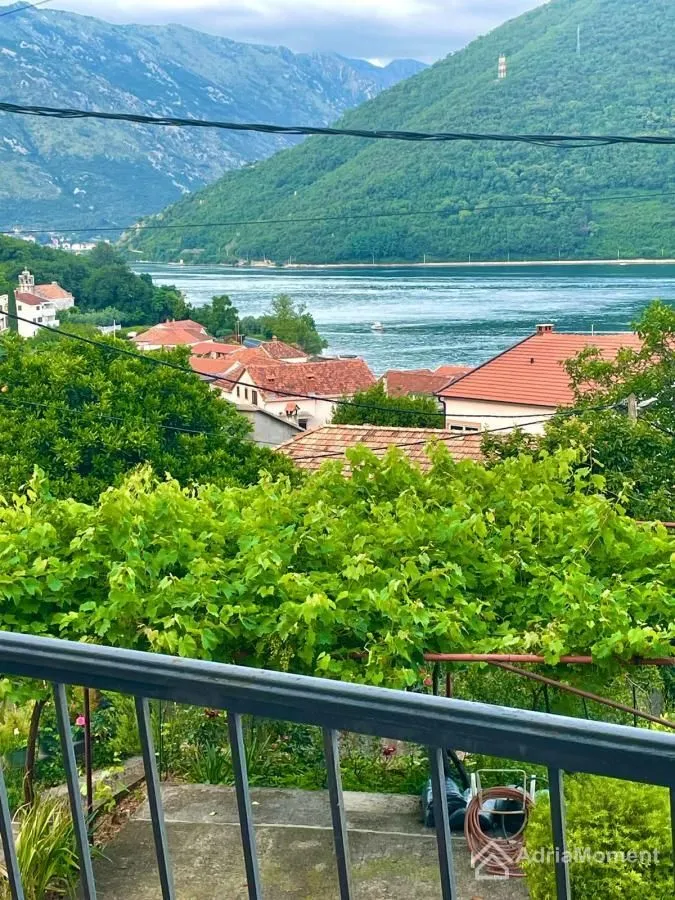 Prodaja, jednosoban stan, 62m², Kamenari, Herceg Novi