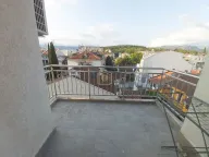 Izdavanje, dvosoban stan, 90m², Centar, Podgorica - image 10