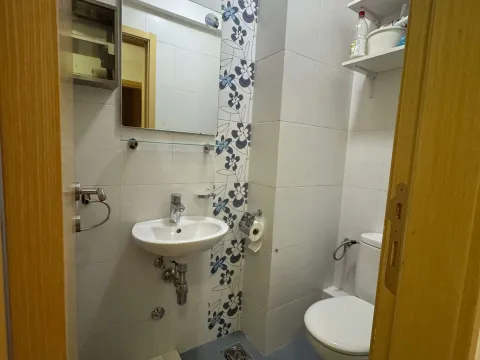 Izdavanje, dvosoban stan, 57m², Stari Aerodrom, Podgorica - image 10