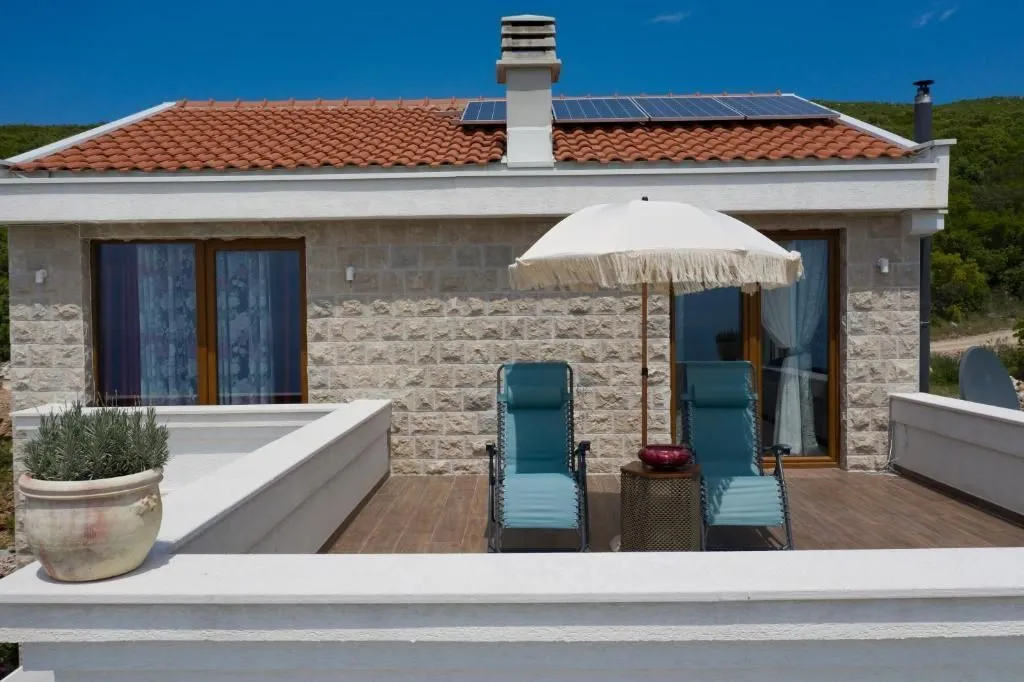 Prodaja, kuća, 300m², Zagora, Kotor