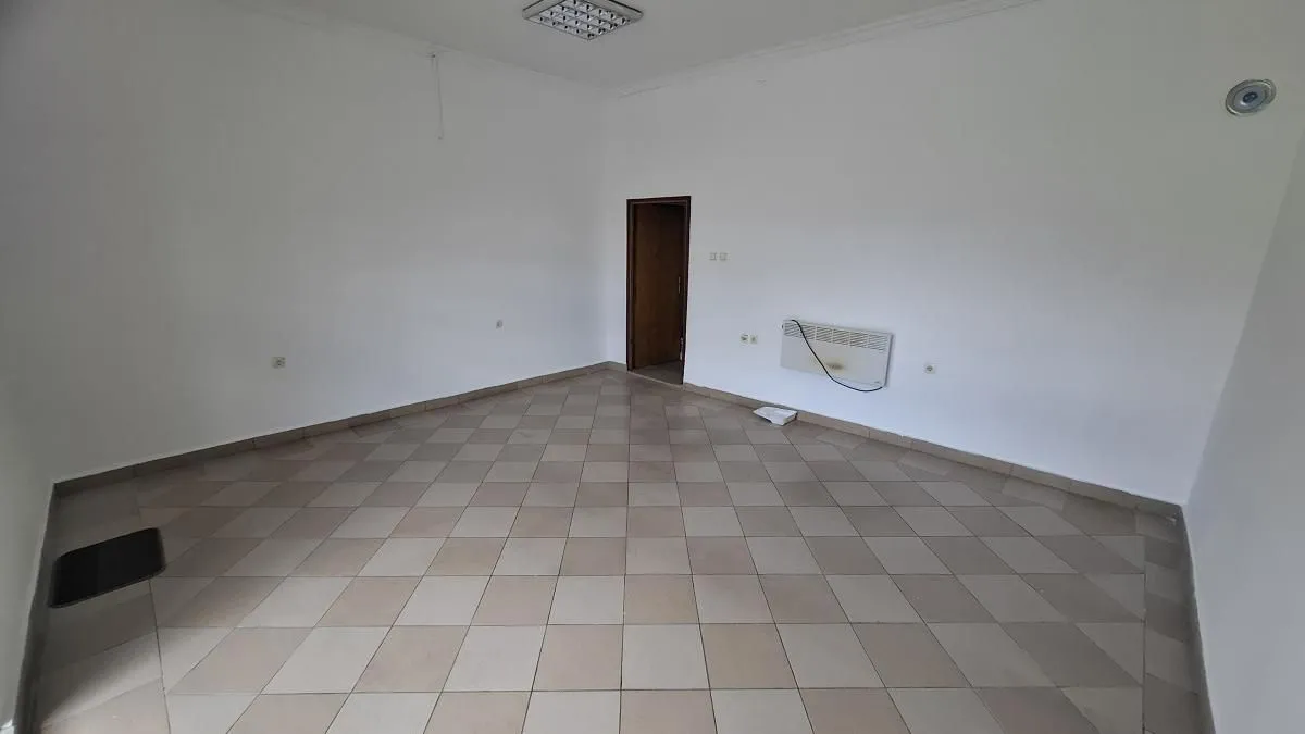 Rent, office space, 50m², Podbara, Novi Sad Sve Podlokacije