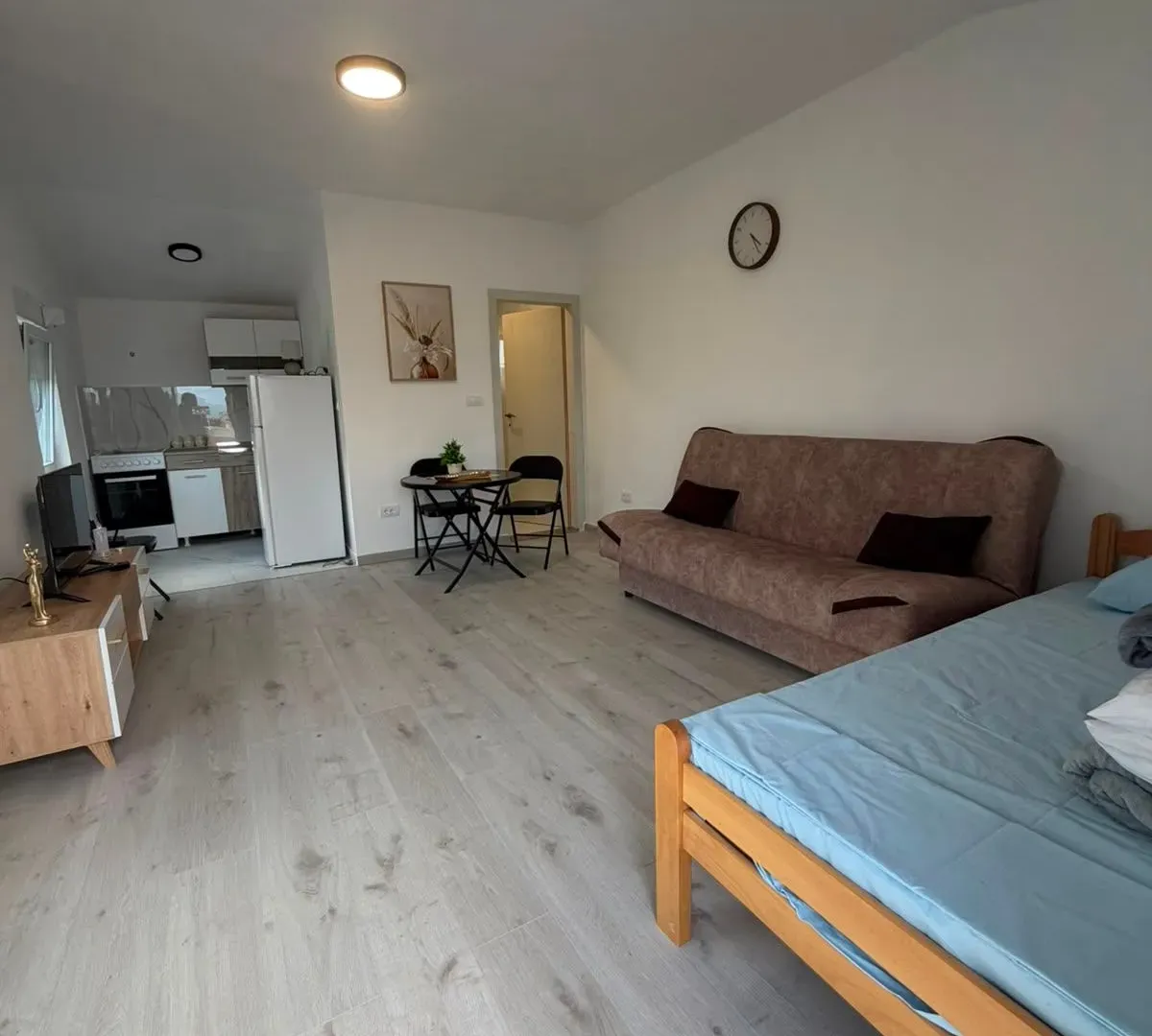 Rent, studio apartment, 36m², Radanovići, Kotor