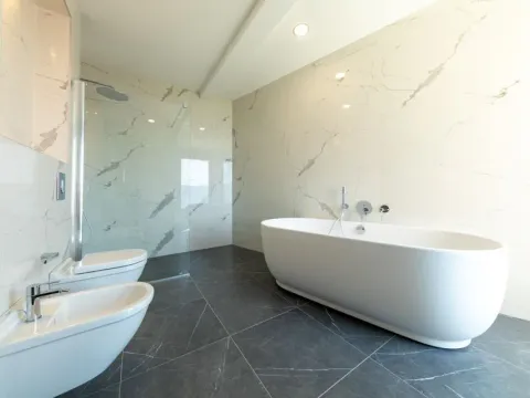 Sale, house, 584m², Kalimanj, Tivat - image 11