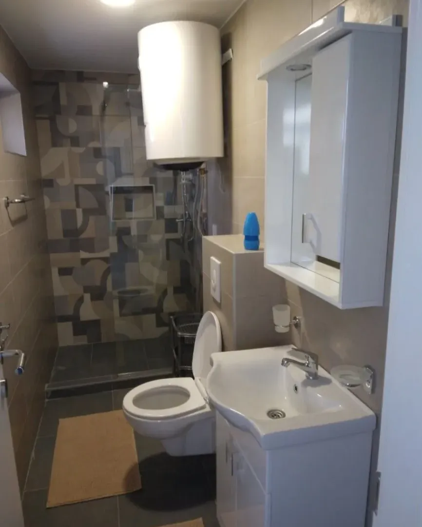 Izdavanje, stan, 55m², Momišići, Podgorica