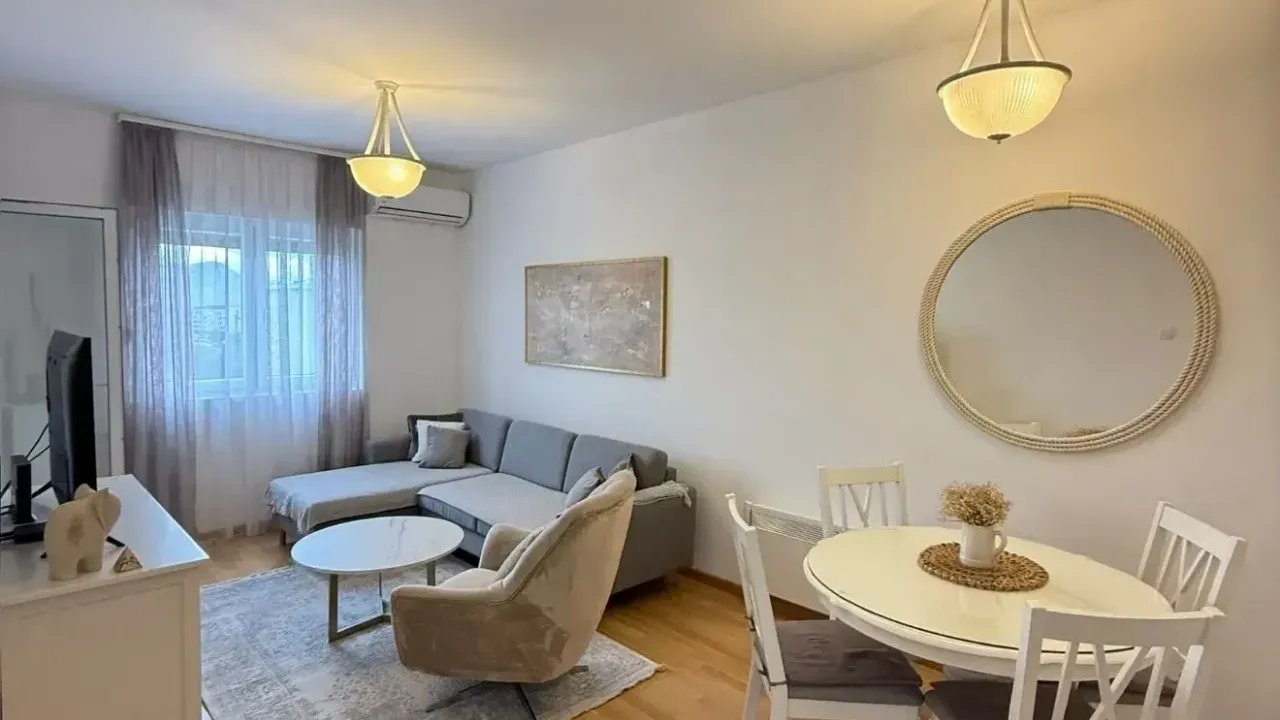 Rent, one bedroom apartment, 45m², Pobrežje, Podgorica