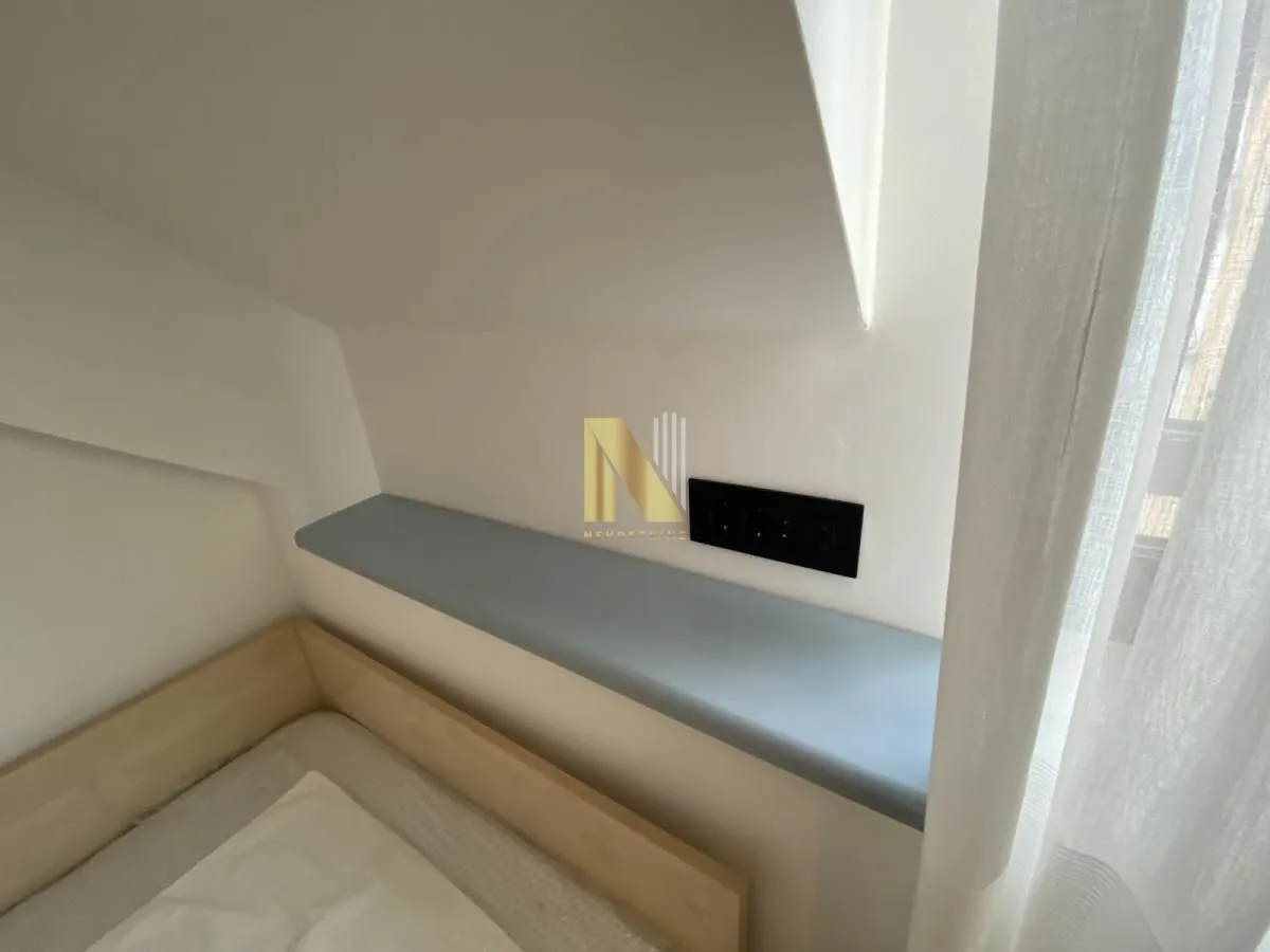 Prodaja, četvorosoban stan, 119m², Centar, Novi Sad