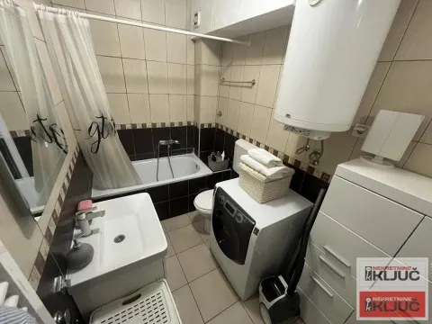 Prodaja, dvosoban stan, 44m², Grbavica, Novi Sad Sve Podlokacije - image 8