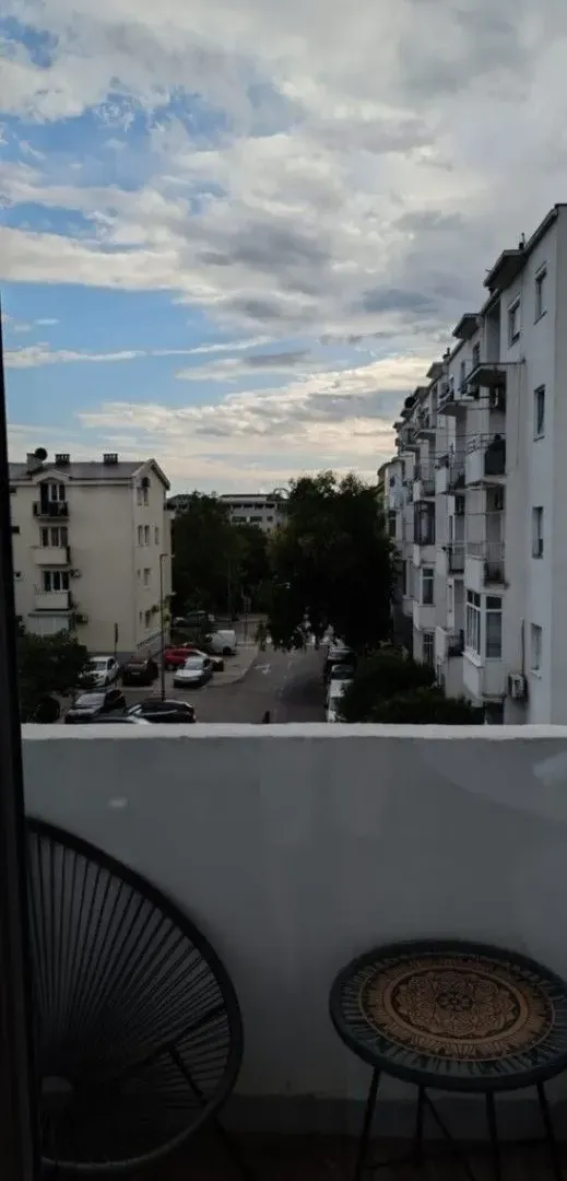 Izdavanje, dvosoban stan, 70m², Preko Morače, Podgorica