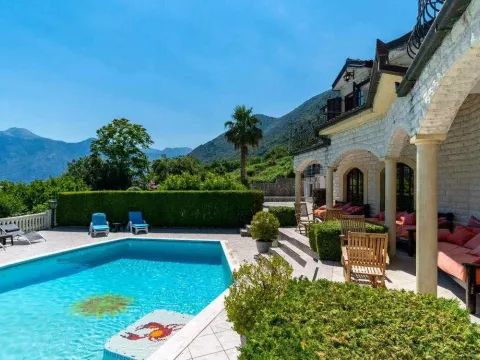 Sale, house, 278m², Stoliv, Kotor - image 7