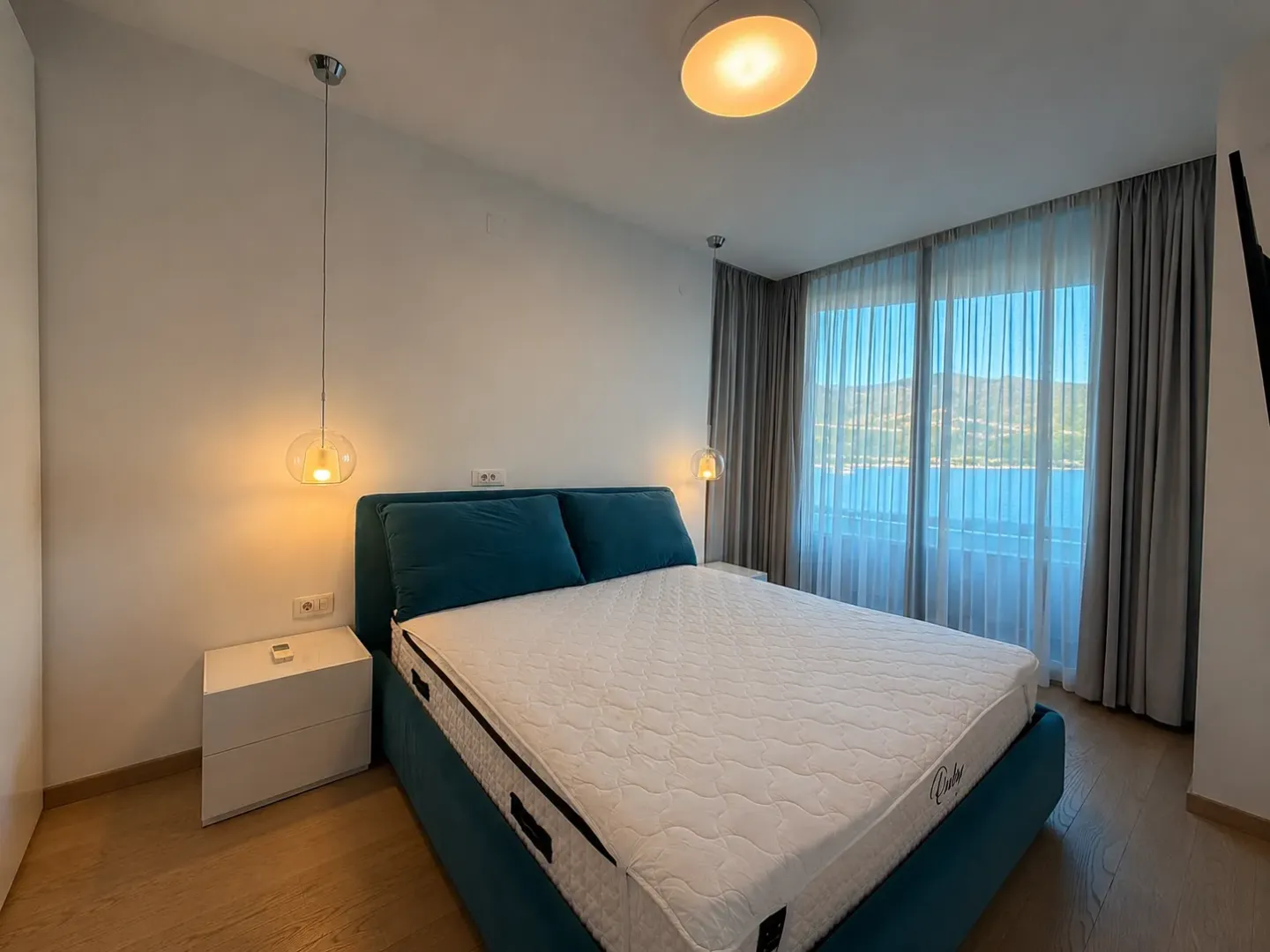 Rent, two bedroom apartment, 117m², Centar, Budva