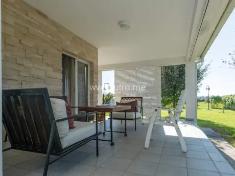 Rent, house, 200m², Gorica, Danilovgrad - image 24