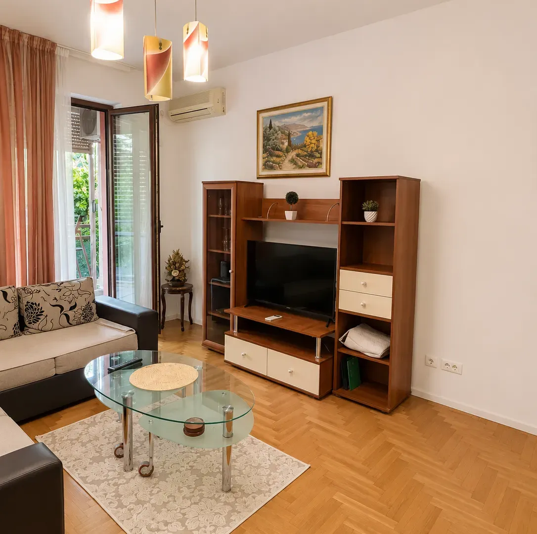 Izdavanje, jednosoban stan, 55m², Preko Morače, Podgorica