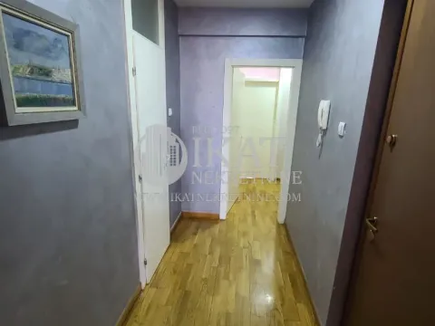 Prodaja, četvorosoban stan, 102m², Kalenić Pijaca, Vračar Sve Podlokacije - image 11