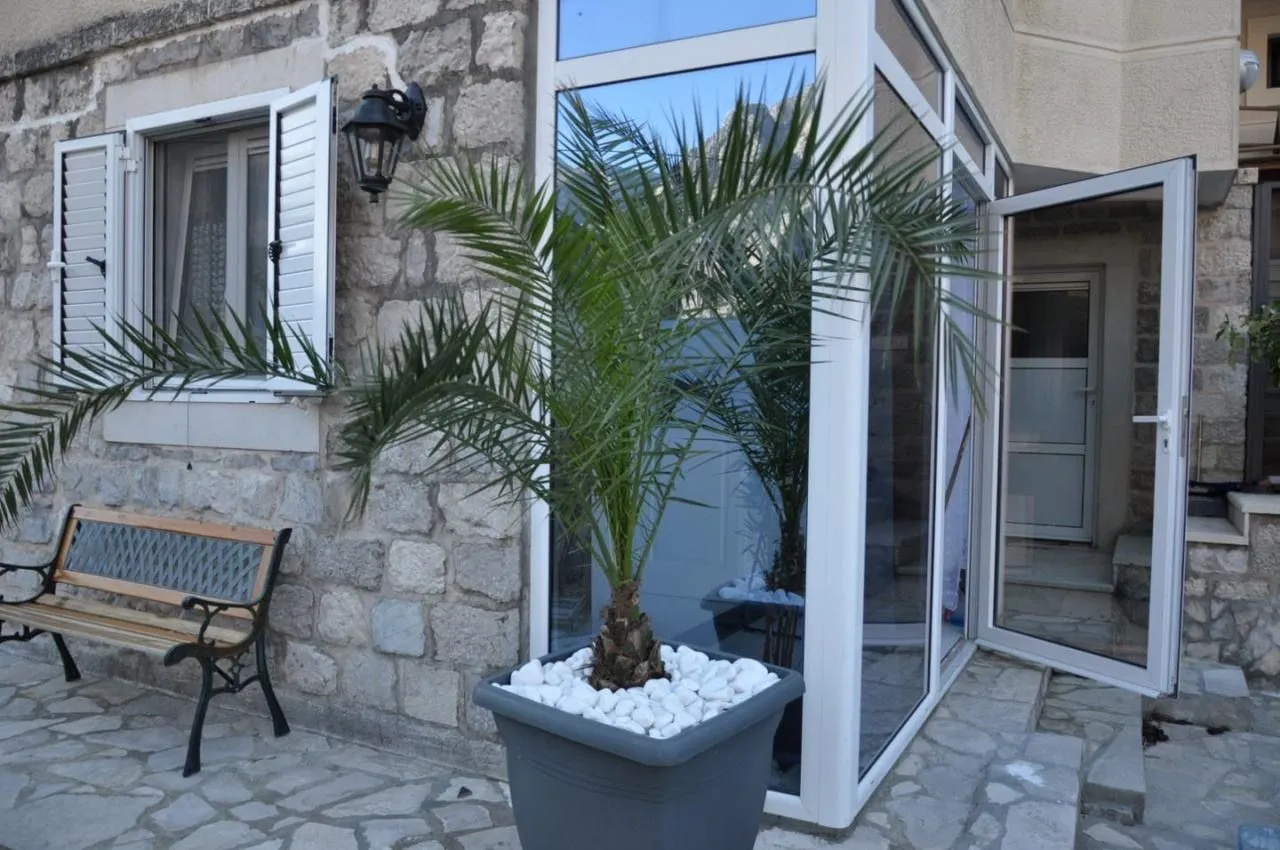 Sale, three bedroom apartment, 110m², Prčanj, Kotor