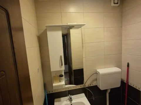 Izdavanje, dvosoban stan, 84m², Krivi Most, Podgorica - image 10