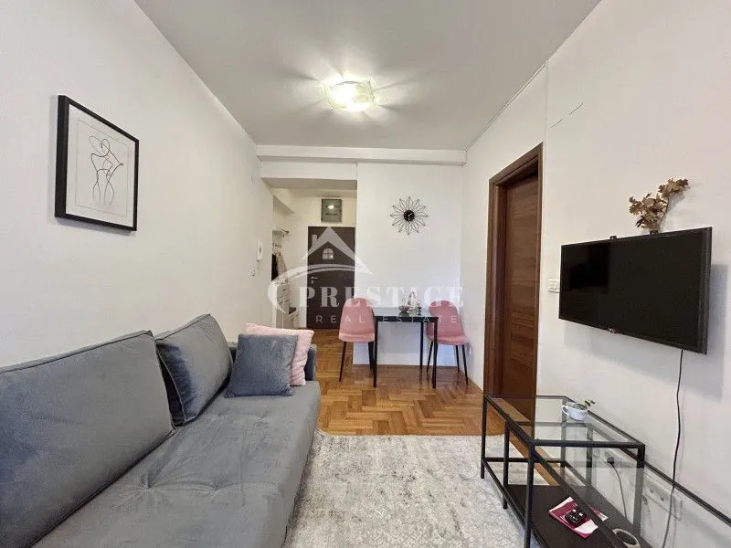 Rent, one bedroom apartment, 35m², City Kvart, Podgorica