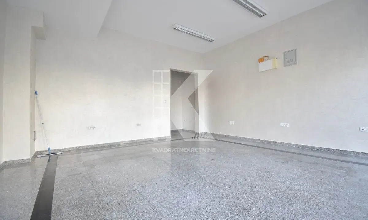 Rent, office space, 43m², Stari Aerodrom, Podgorica