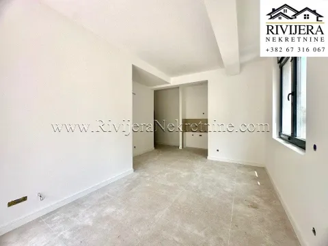 Prodaja, jednosoban stan, 48m², Dobrota, Kotor - image 7