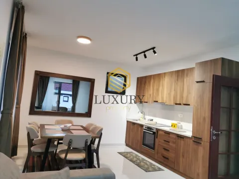 Izdavanje, kuća, 200m², Krimovica, Kotor - image 11