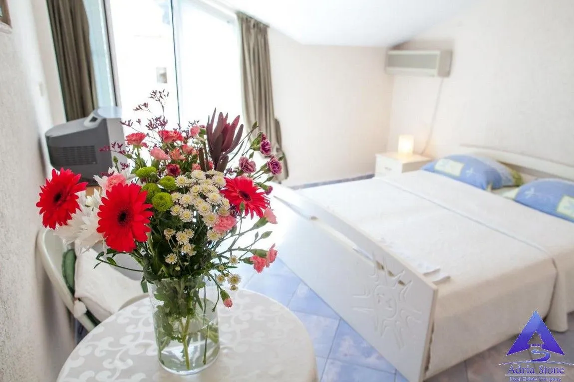 Prodaja, ugostiteljski objekat, 487m², Velji Vinogradi, Budva