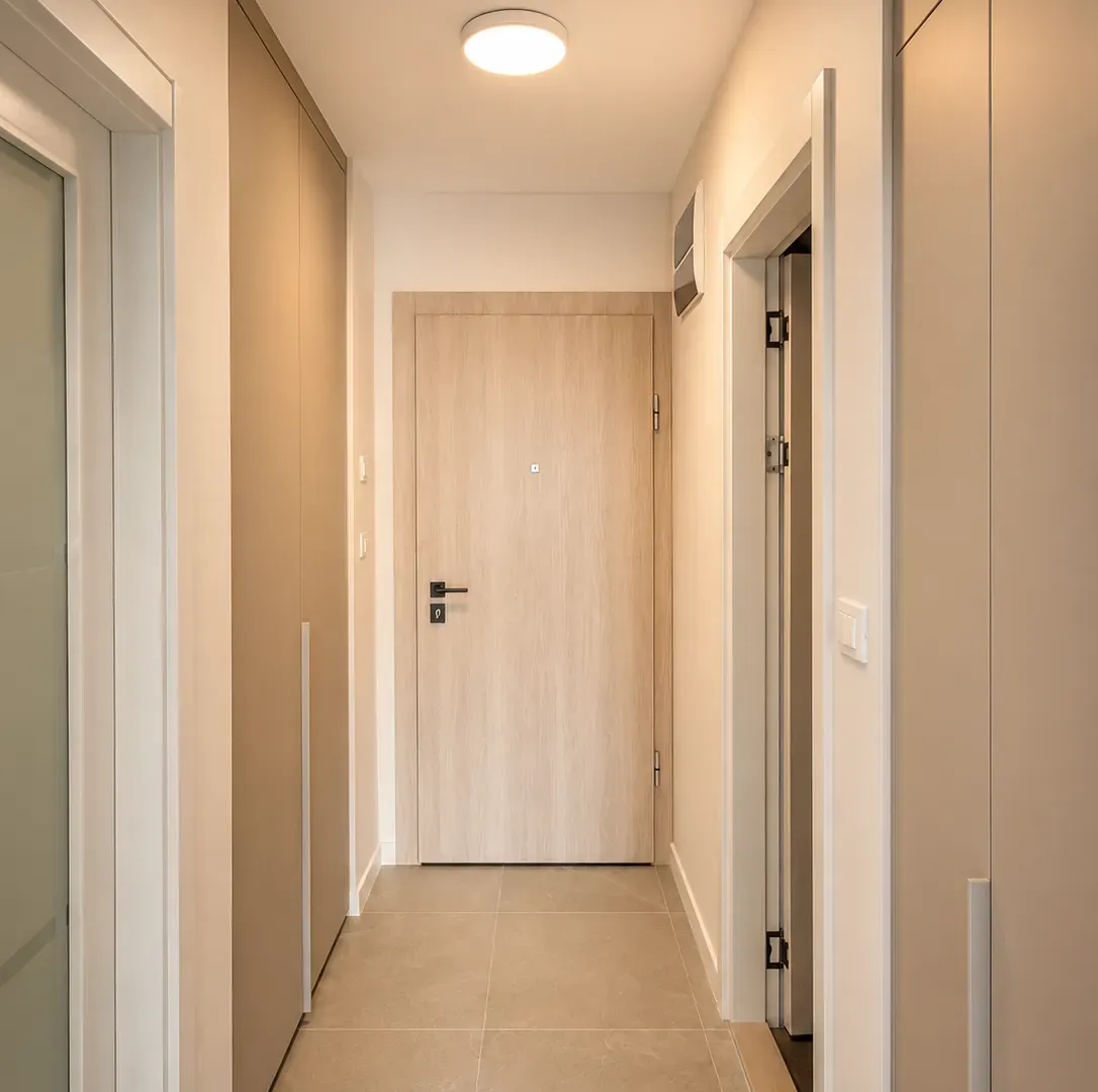 Izdavanje, jednosoban stan, 39m², Pobrežje, Podgorica