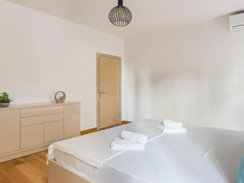 Sale, one bedroom apartment, 87m², Pržno, Budva - image 4