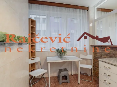 Izdavanje, poslovni prostor, 58m², Kalenić Pijaca, Vračar Sve Podlokacije - image 7