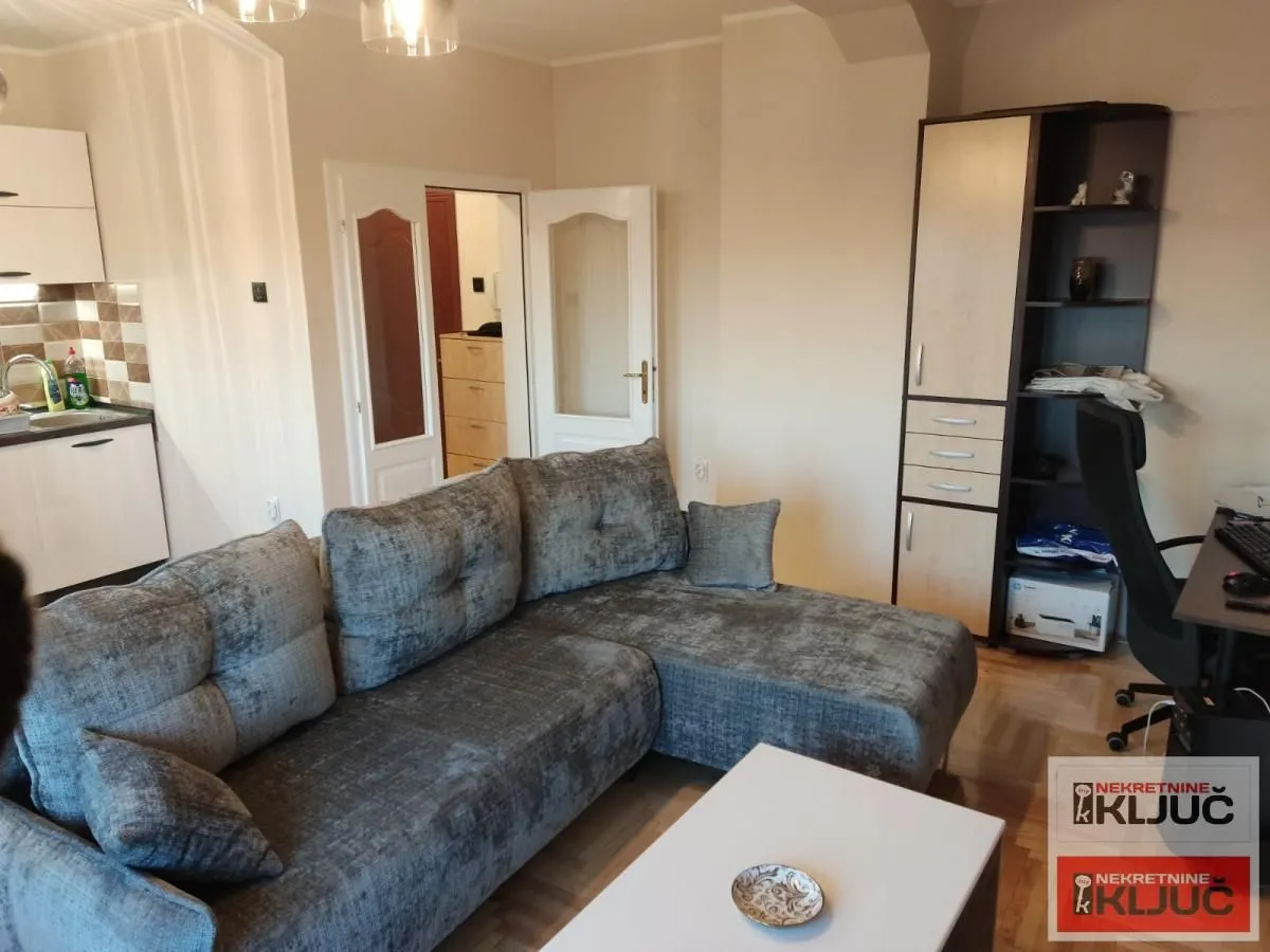 Prodaja, dvosoban stan, 54m², Bulevar Evrope, Novi Sad Sve Podlokacije