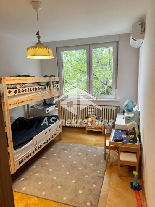 Rent, three bedroom apartment, 75m², Vračar Hram, Vračar Sve Podlokacije
