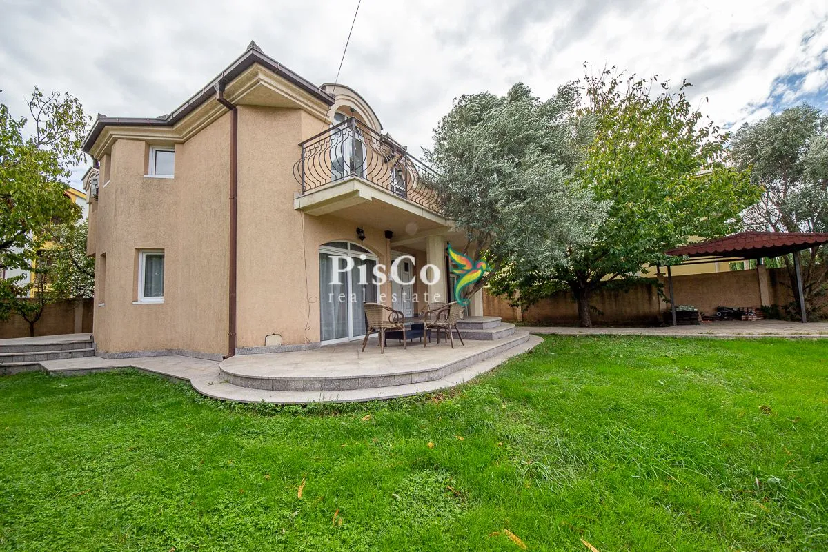 Rent, house, 210m², Donja Gorica, Podgorica
