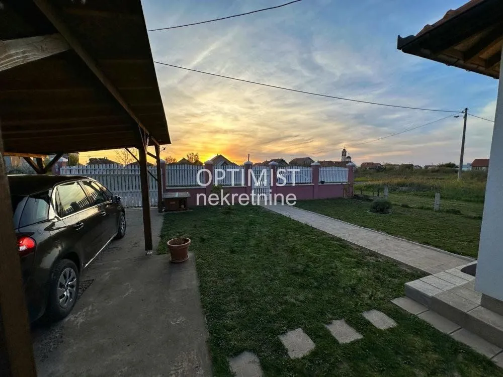 Prodaja, kuća, 110m², Zemun Ugrinovci, Zemun Sve Podlokacije