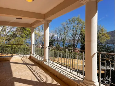 Prodaja, trosoban stan, 158m², Đenovići, Herceg Novi - image 13