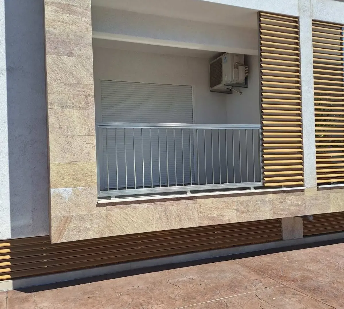Rent, one bedroom apartment, 54m², Kalimanj, Tivat