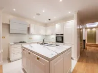 Prodaja, jednosoban stan, 115m², Centar, Budva - image 32