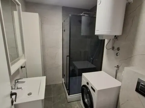 Izdavanje, dvosoban stan, 45m², Centar, Novi Sad - image 7