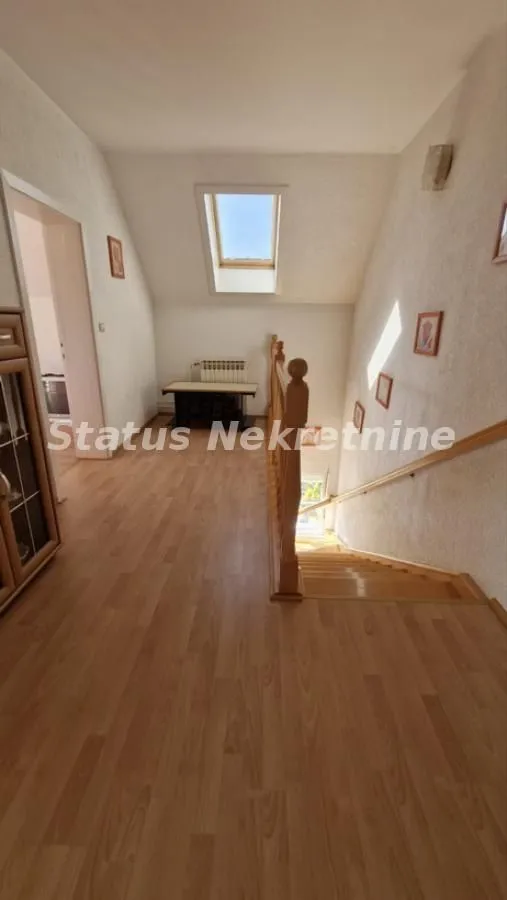 Prodaja, kuća, 288m², Temerin, Novi Sad