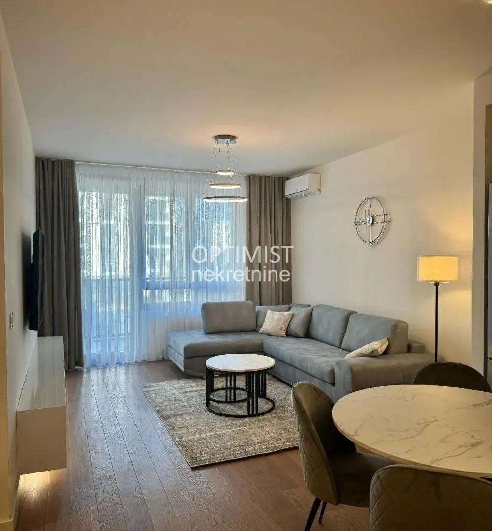 Rent, three bedroom apartment, 71m², Savski Venac, Beograd