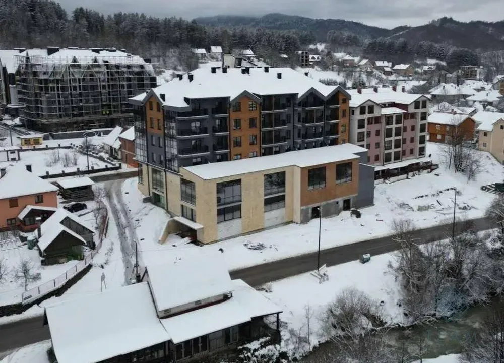 Prodaja, dvosoban stan, 62m², Centar, Kolašin