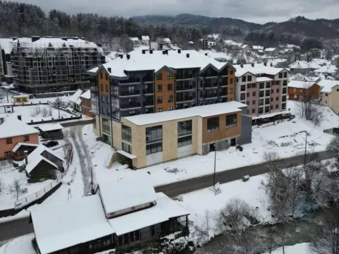 Sale, two bedroom apartment, 62m², Centar, Kolašin