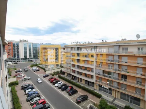 Rent, two bedroom apartment, 74m², City Kvart, Podgorica - image 21