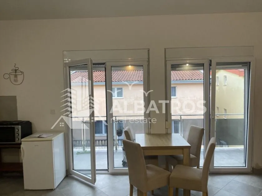 Izdavanje, stan, 30m², Bjeliši, Bar