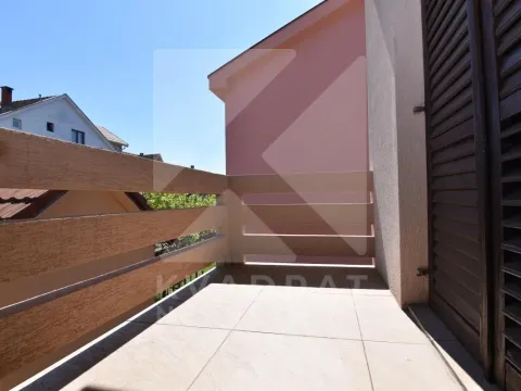 Prodaja, kuća, 260m², Stari Aerodrom, Podgorica - image 24