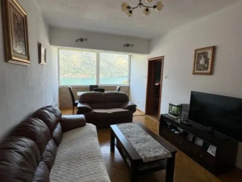Sale, two bedroom apartment, 60m², Dobrota, Kotor - image 3