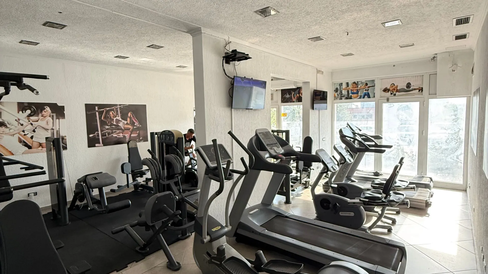 Rent, office space, 150m², Centar, Bar