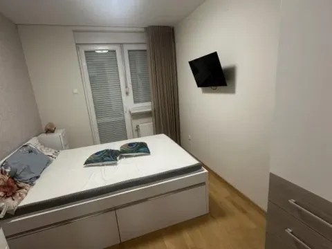 Izdavanje, dvosoban stan, 50m², Grbavica, Novi Sad Sve Podlokacije - image 7