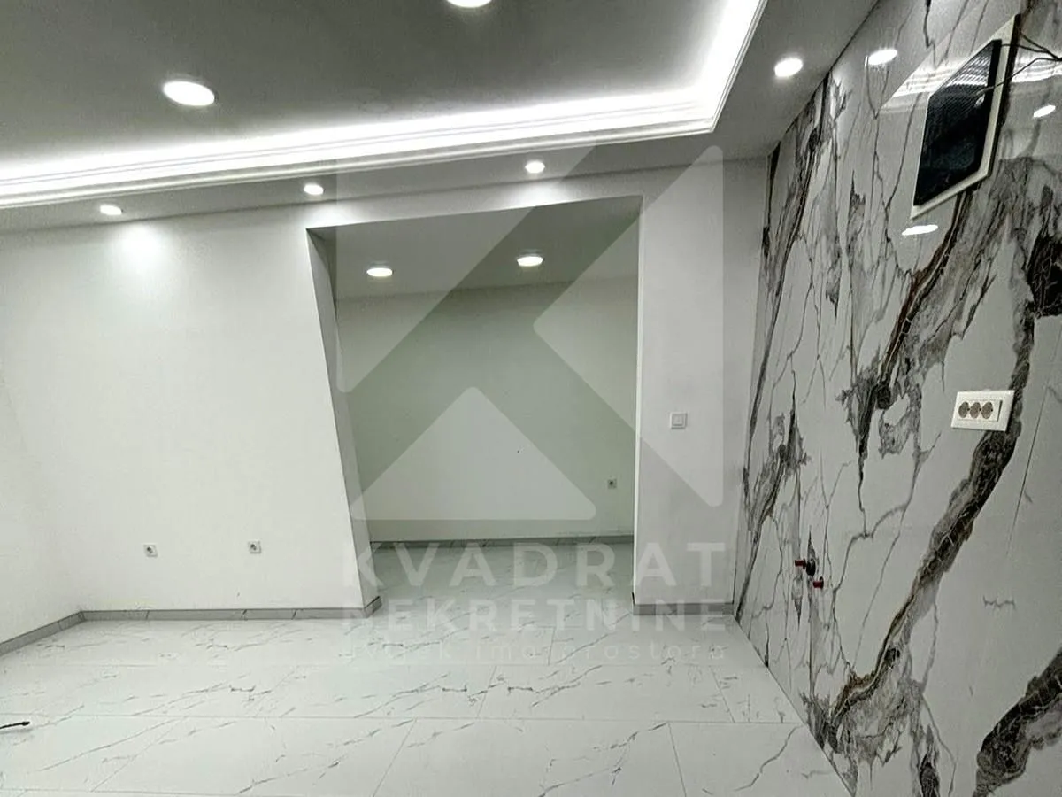 Rent, office space, 100m², Blok 9, Podgorica