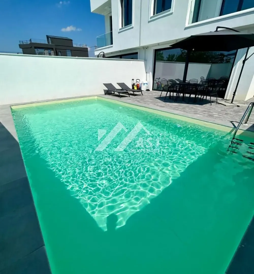 Izdavanje, kuća, 180m², Mišeluk, Petrovaradin