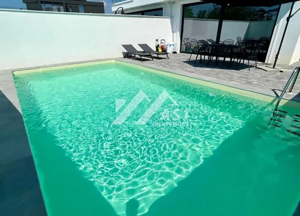 Rent, house, 180m², Mišeluk, Petrovaradin