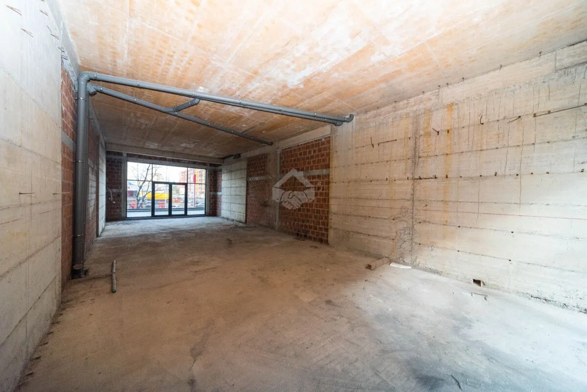 Sale, office space, 105m², Stari Aerodrom, Podgorica
